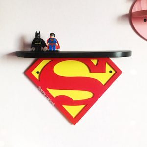 逼Super Hero埋牆．型仔入屋