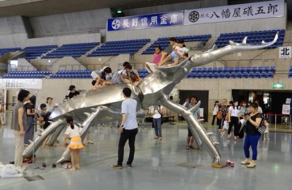 「巨型昆蟲」出沒注意‧旅日「親子爬」